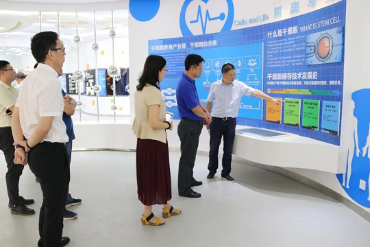 1538197917679872.jpg 2.jpg